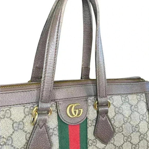 Gucci GG Supreme Ophidia Medium Size Retails For $2590 Dollars. - Picture 2 of 16